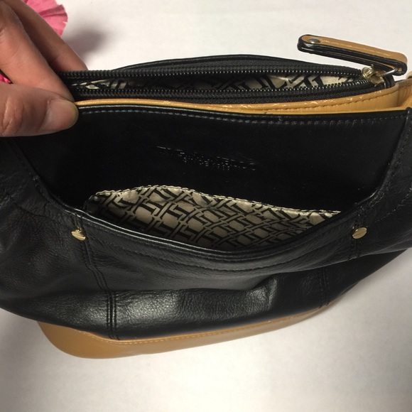 Tignanello Women's Black Leather Crossbody Bags - Picture 7 of 8